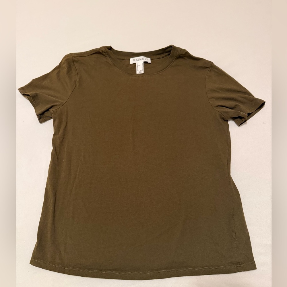 Forever 21 Olive Green Basic Tee Shirt Size M
